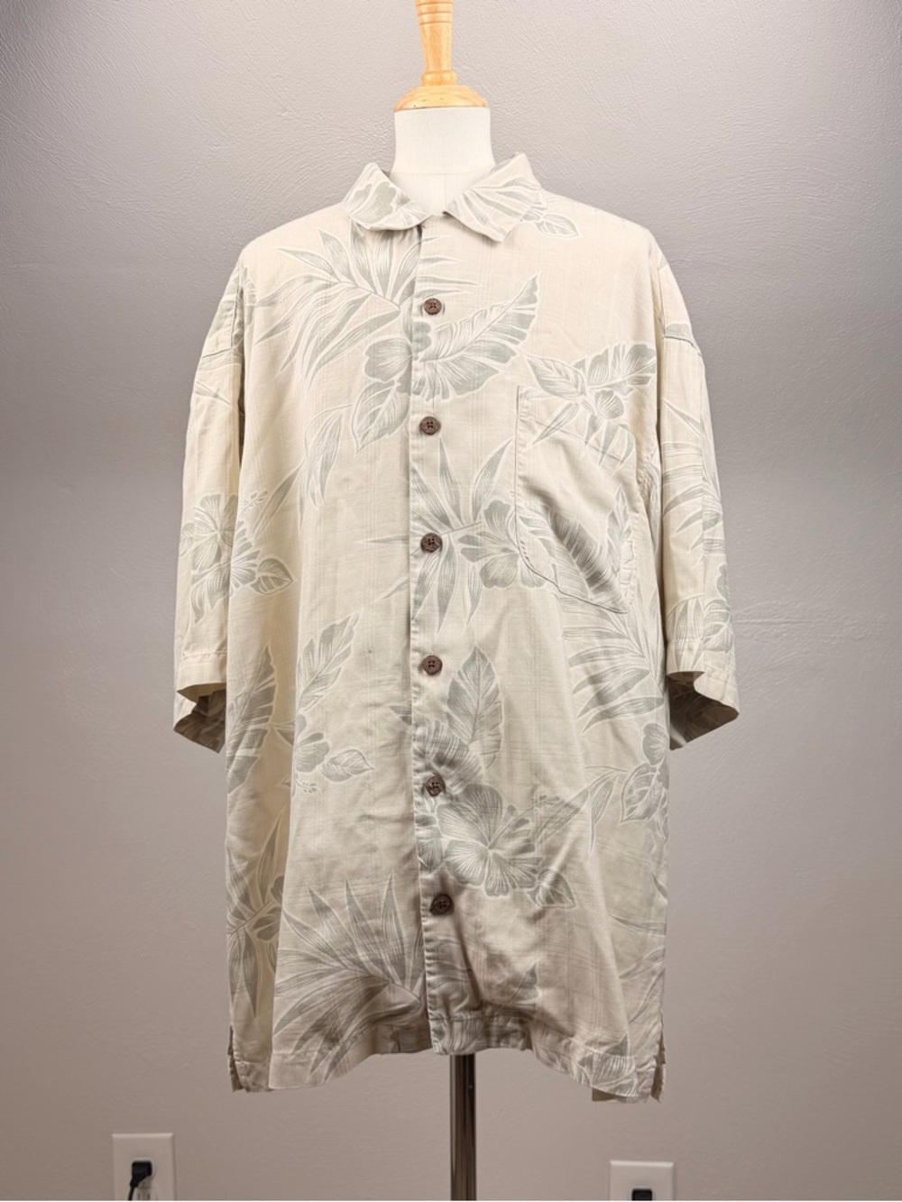 Tommy Bahama Light Cream Palm Leaf Short-Sleeve Button-Down